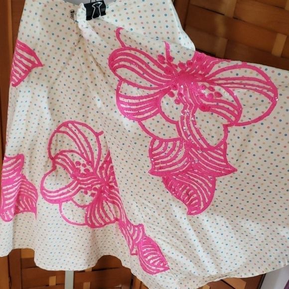 Adorable A symmetrical skirt - Picture 6 of 10